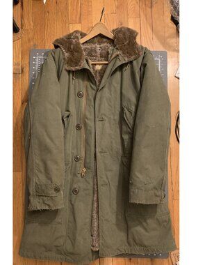 M1943 WWII Olive Drab Winter Field Jacket w/ Alpaca Liner - Size M